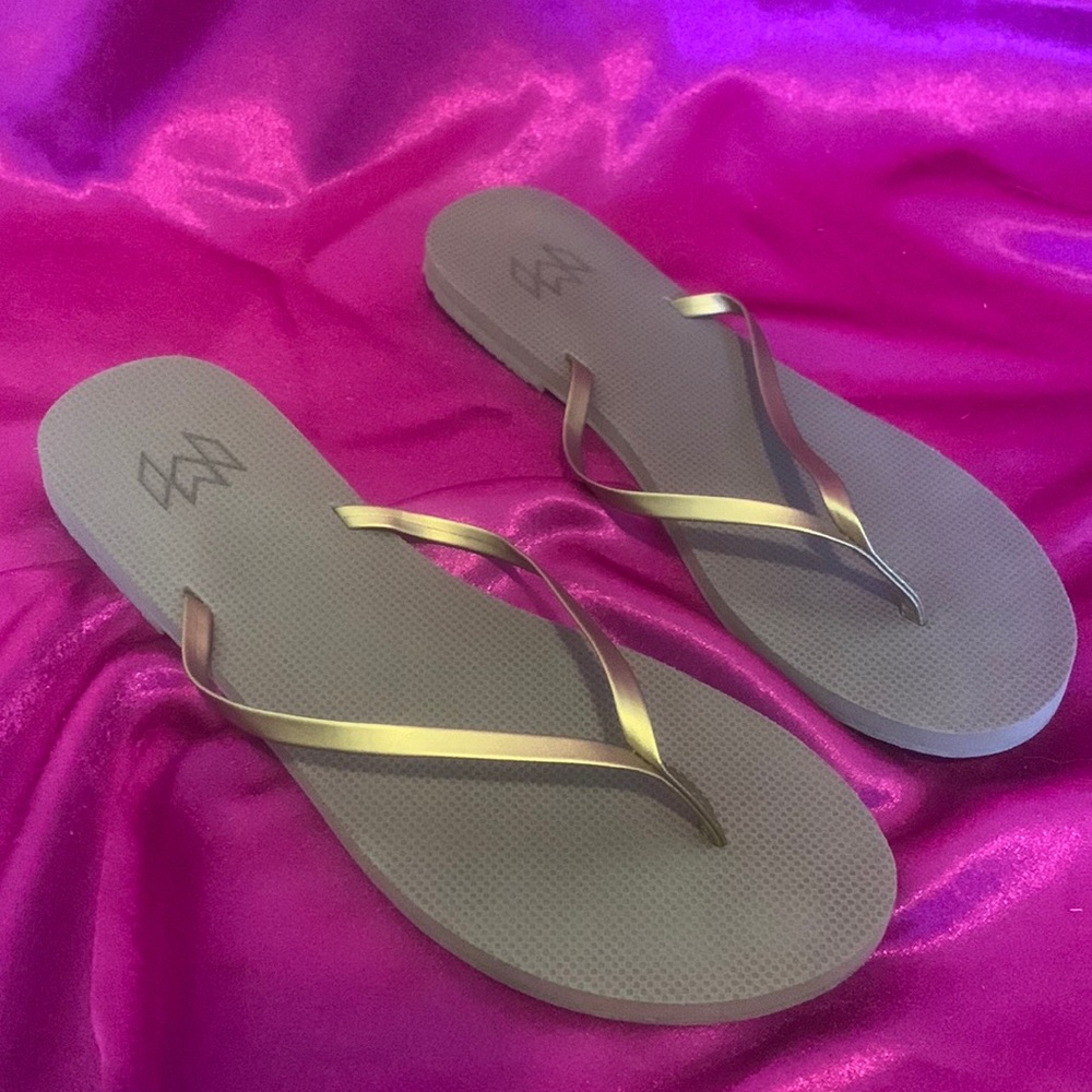 - Malvados sandles size 9/10 like new